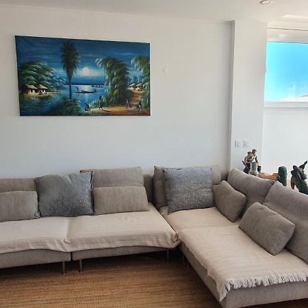 White House Apartment Parede Luaran gambar